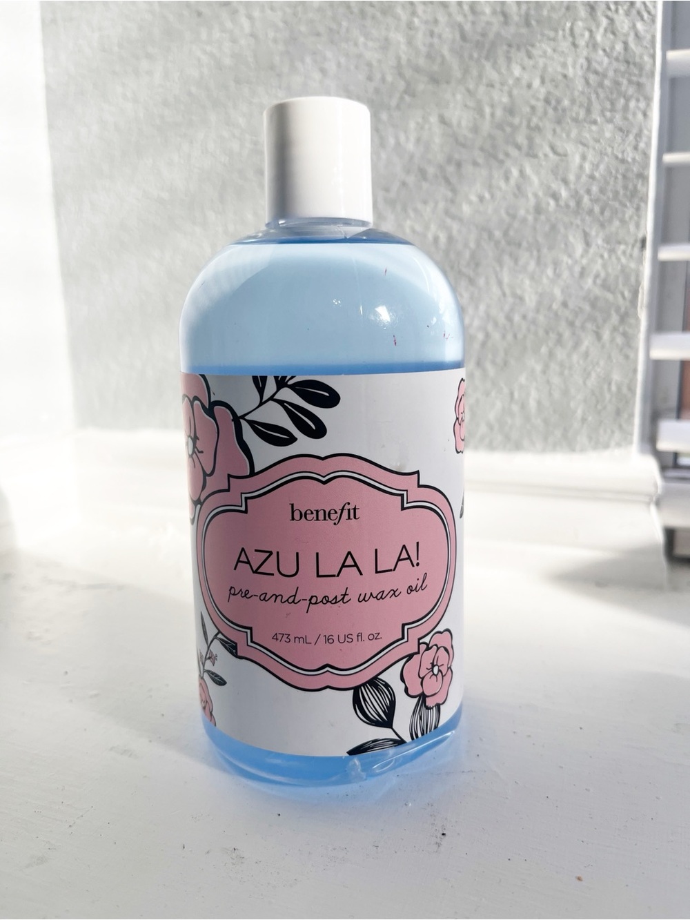 Benefit Azu La La! Blue Pre- and Post-Wax Oil